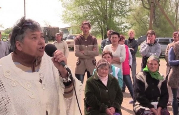 Жители Херсонщины требуют убрать блокпосты активистов блокады Крыма Жители Херсонщины требуют убрать блокпосты активистов блокады Крыма