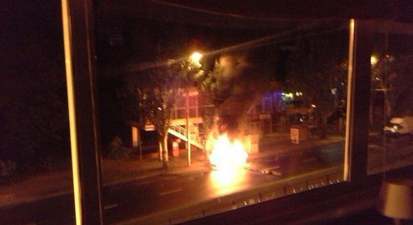 При взрыве легкового автомобиля в Донецке погиб мирный житель, двое ранены