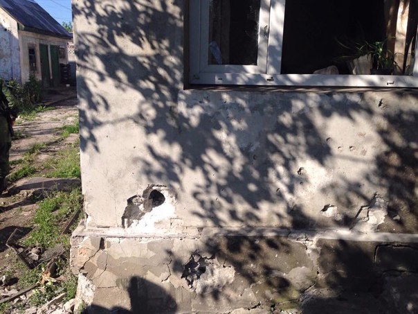 Куйбышевский район г. Донецк. Последствия обстрела укрофашистами (28-05-2016) Куйбышевский район г. Донецк. Последствия обстрела укрофашистами (28-05-2016)