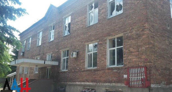 Куйбышевский район г. Донецк. Последствия обстрела укрофашистами (28-05-2016) Куйбышевский район г. Донецк. Последствия обстрела укрофашистами (28-05-2016)