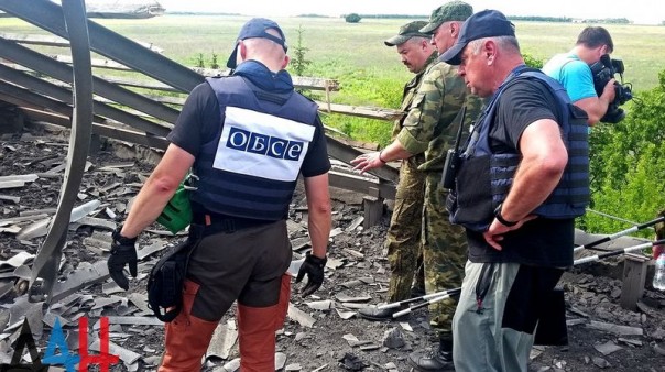 Контактная группа согласовала прекращение огня в Донбассе для расследования обстрелов городов ДНР Контактная группа согласовала прекращение огня в Донбассе для расследования обстрелов городов ДНР