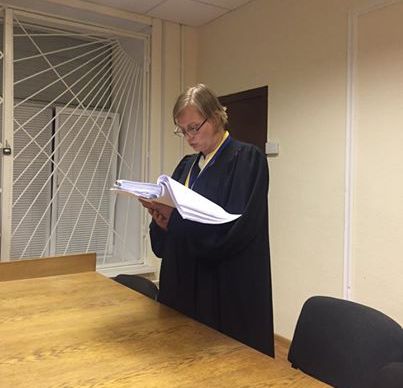 В Киеве арестовали комбата “Айдара”, боевики и нардепы Ляшко заблокировали суд