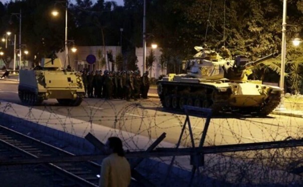 А что там в Турции? Говорят военный переворот... А что там в Турции? Говорят военный переворот...