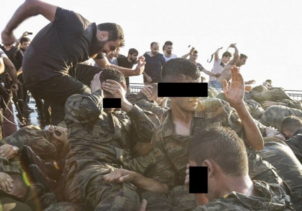 Турецкие солдаты не знали, что стали участниками переворота Турецкие солдаты не знали, что стали участниками переворота