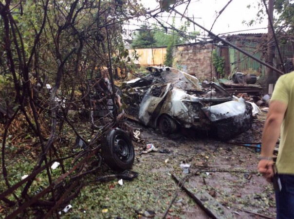 Горловка этой ночью подверглась жесточайшему обстрелу, сгорели два дома, девять повреждены Горловка этой ночью подверглась жесточайшему обстрелу, сгорели два дома, девять повреждены