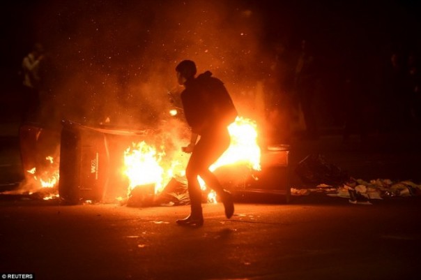 «Не мой президент»: в США тысячи людей протестуют против избрания Трампа «Не мой президент»: в США тысячи людей протестуют против избрания Трампа