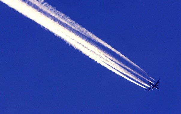 Украина разрешила военным стрелять по самолетам-нарушителям границы Украина разрешила военным стрелять по самолетам-нарушителям границы