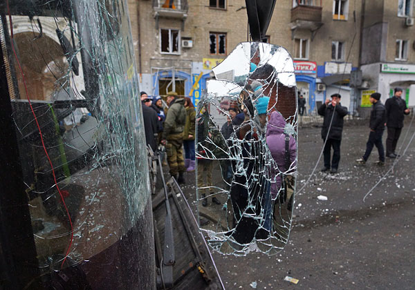 Донецк почтил память жертв трагедии на Боссе Донецк почтил память жертв трагедии на Боссе