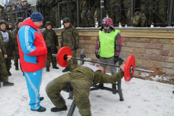 Ивангород поет в День защитника Отечества / Ивангород: спорт — это жизнь Ивангород поет в День защитника Отечества / Ивангород: спорт — это жизнь