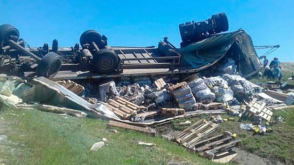 Пиво дороже жизни: В погоне за бесплатным алкоголем мародеры бросили умирать дальнобойщика Пиво дороже жизни: В погоне за бесплатным алкоголем мародеры бросили умирать дальнобойщика