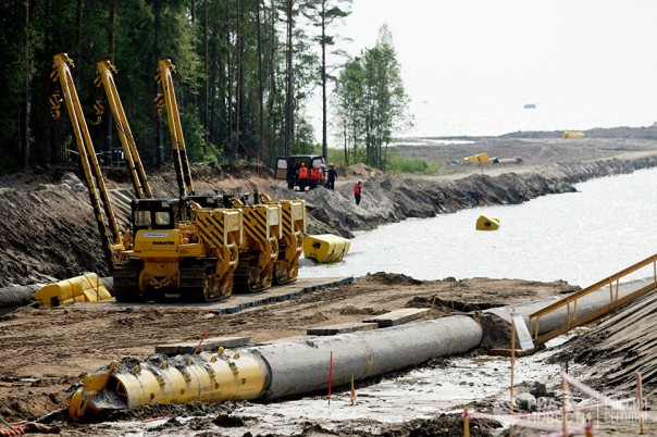 Порошенко решил создать в ЕС группу для остановки "Северного потока — 2"