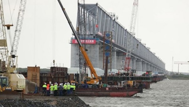 Китай закончил строительство своей части моста через Амур