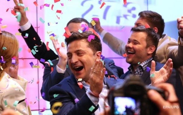 СМИ назвали возможную дату инаугурации Зеленского