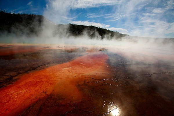 Америка боится извержения супервулкана. Чем он грозит человечеству?